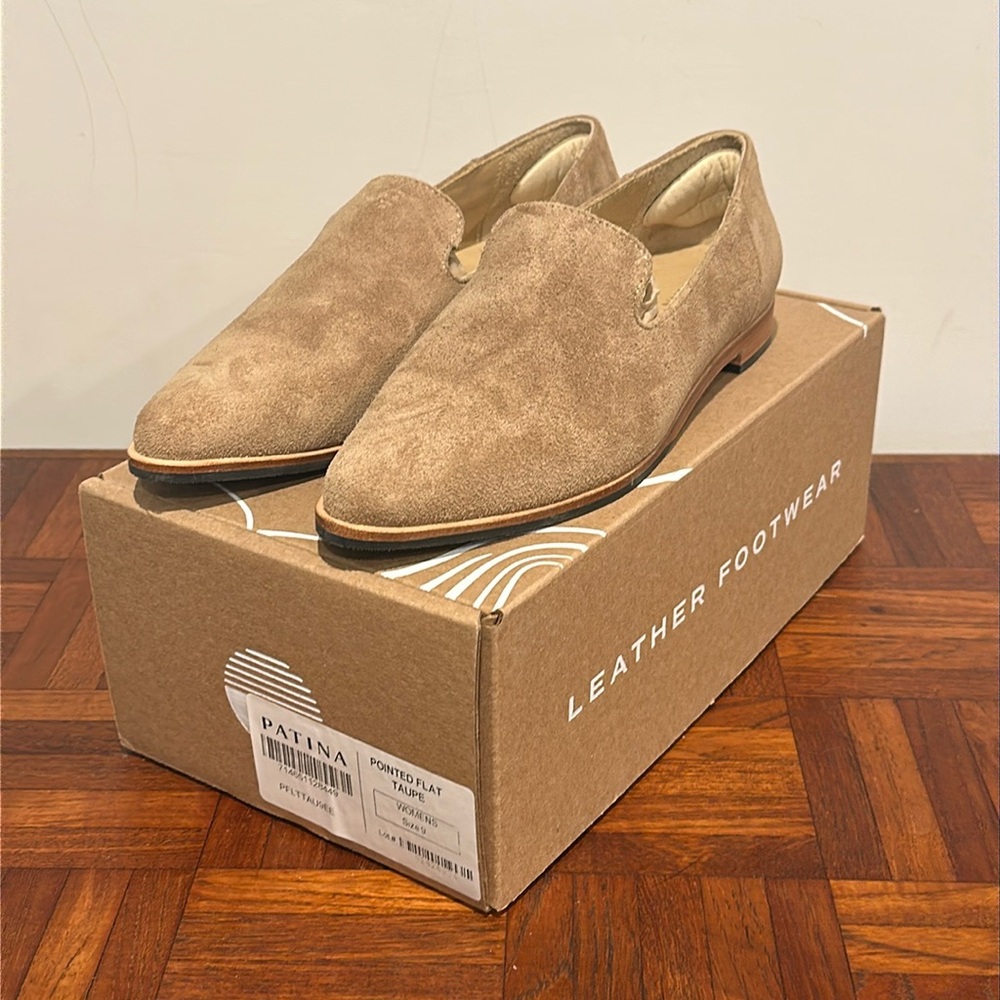 NIB Portland Leather Goods PATINA Pointed Flat in Taupe